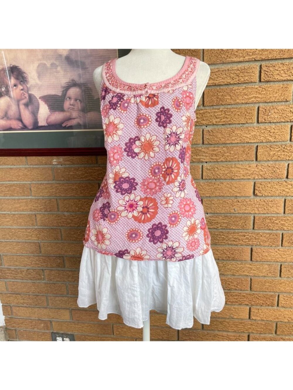 2000s floral sleeveless top